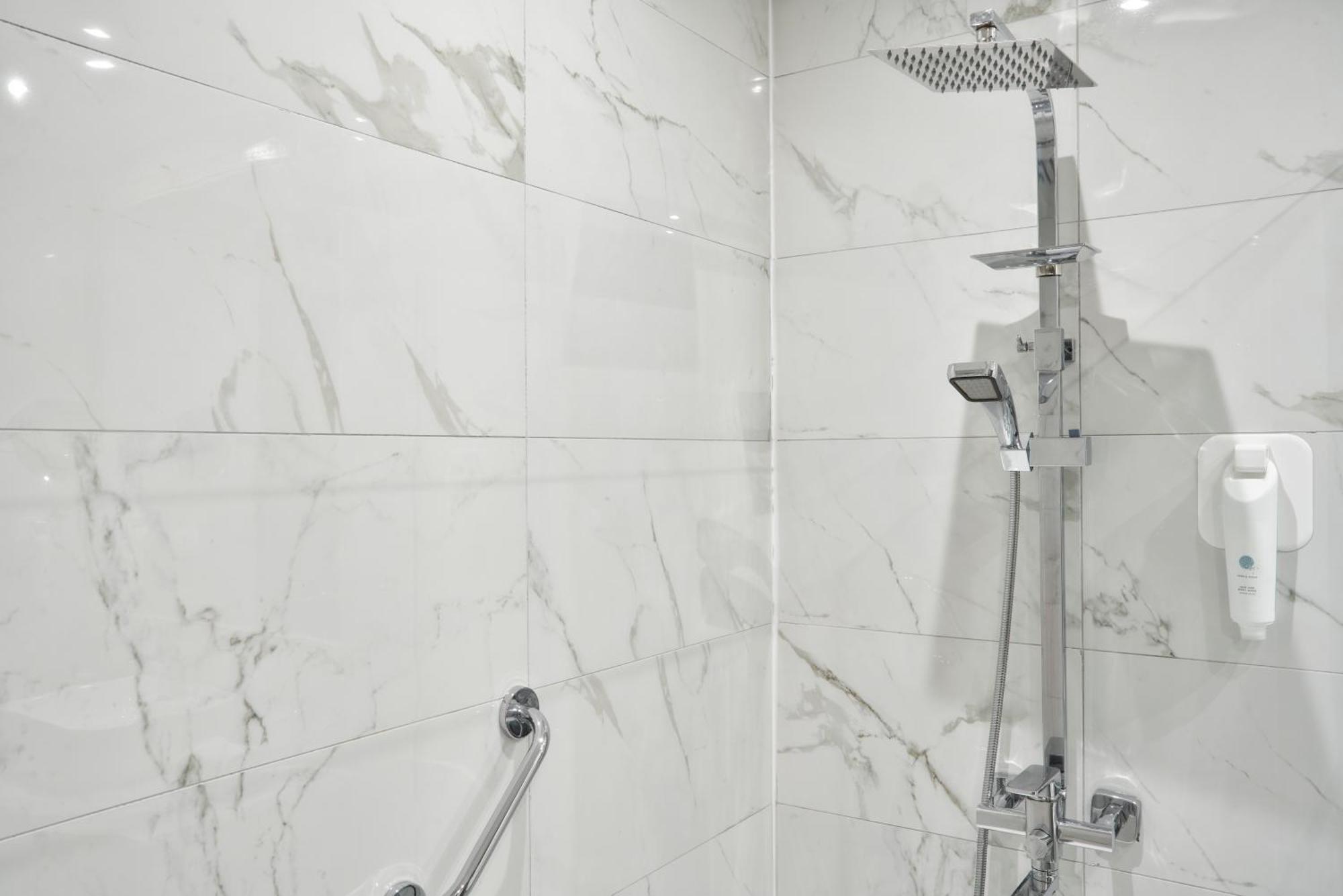Kairaba Mythos Palace - Adults Only Kouspades ภายนอก รูปภาพ Shower